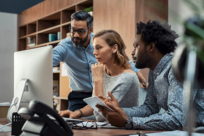 Manager explains project to his team