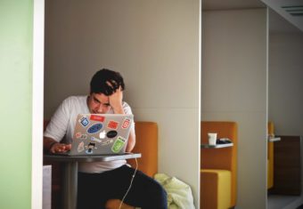 Man confused about the job hunting process