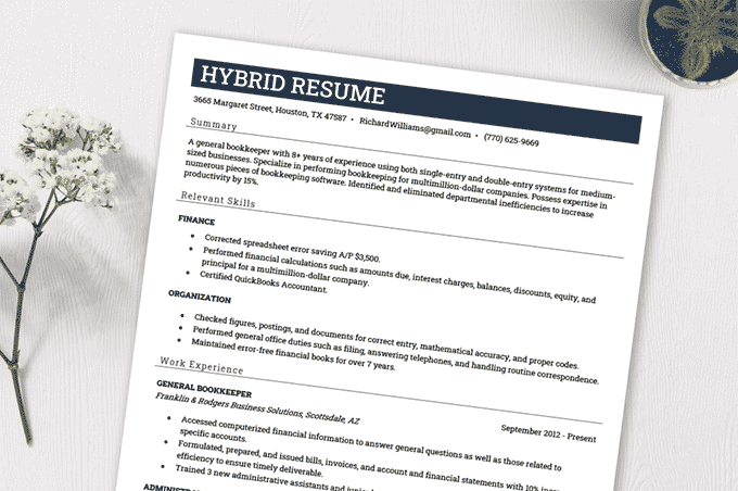 An example of a hybrid resume format