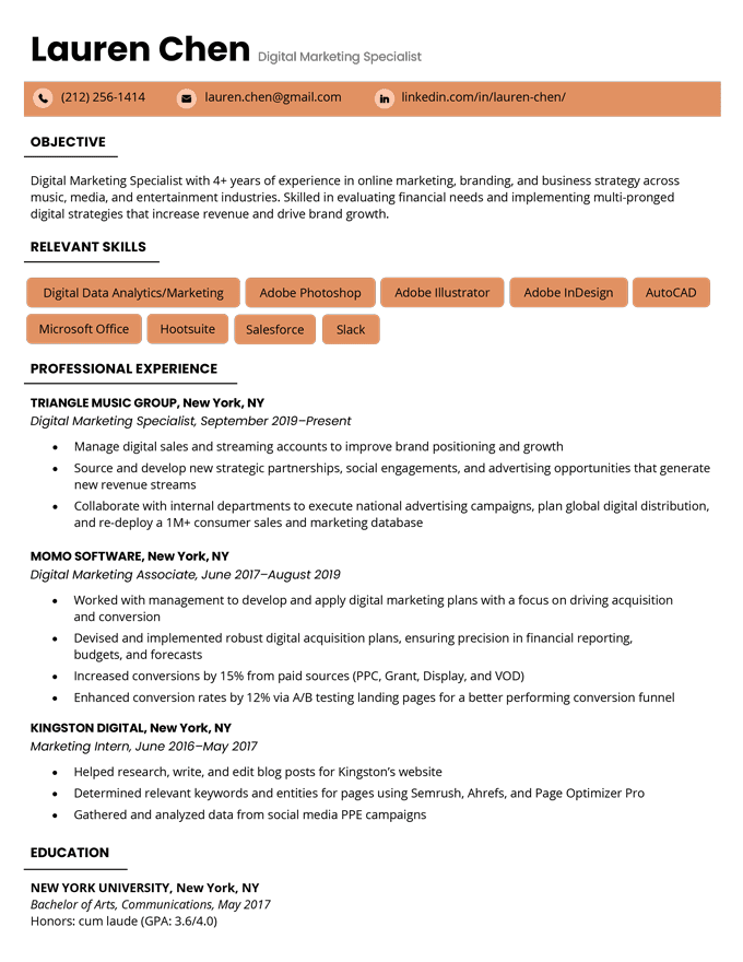 Image of the Advanced template to download as a resume PDF.