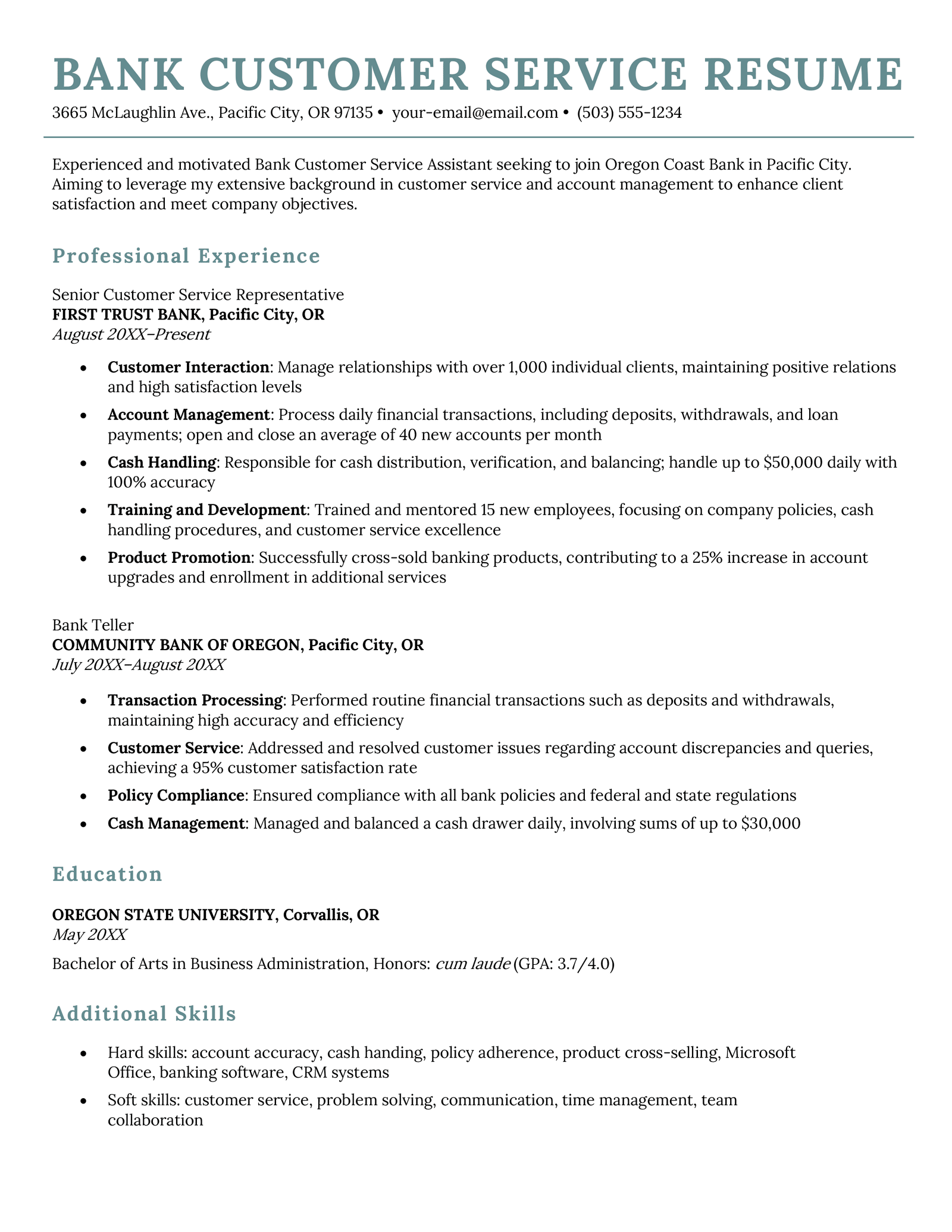 A bank customer service resume that uses a teal color scheme and subtle section headings.