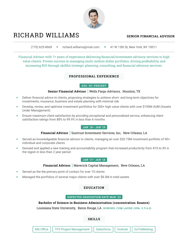 The Elegant resume template in green, with a center-aligned layout and a spot at the top for a simple headshot.
