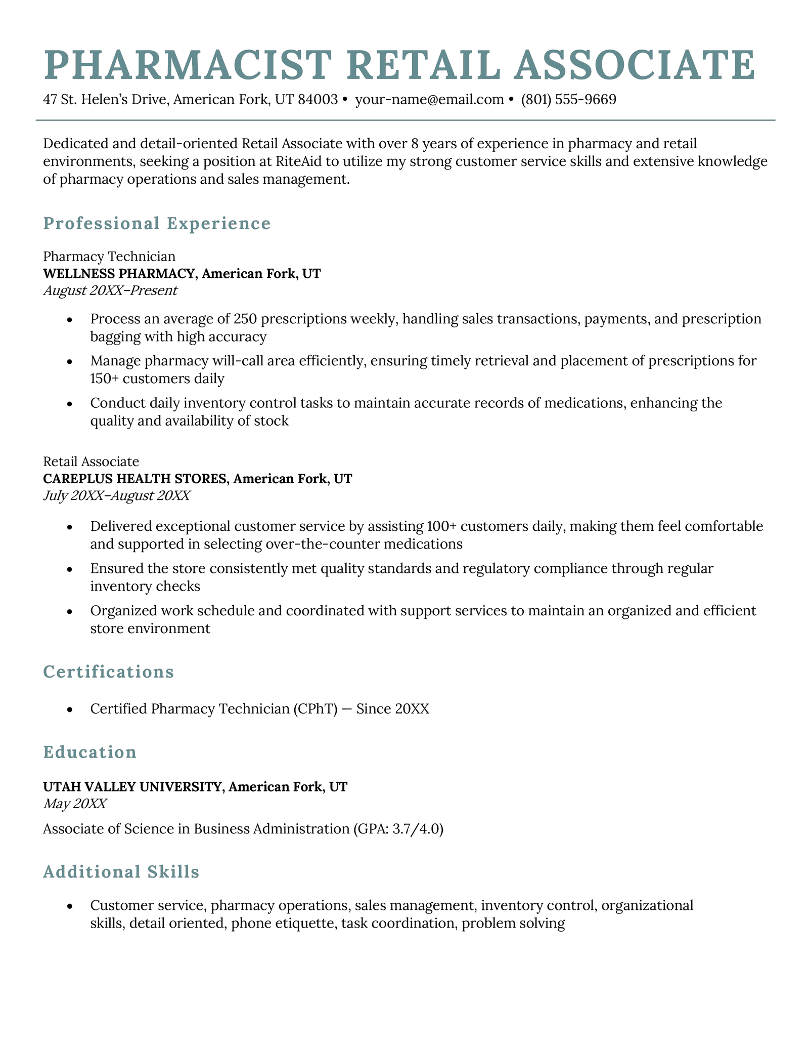 A pharmacist resume example with a teal color scheme and a certifications section.