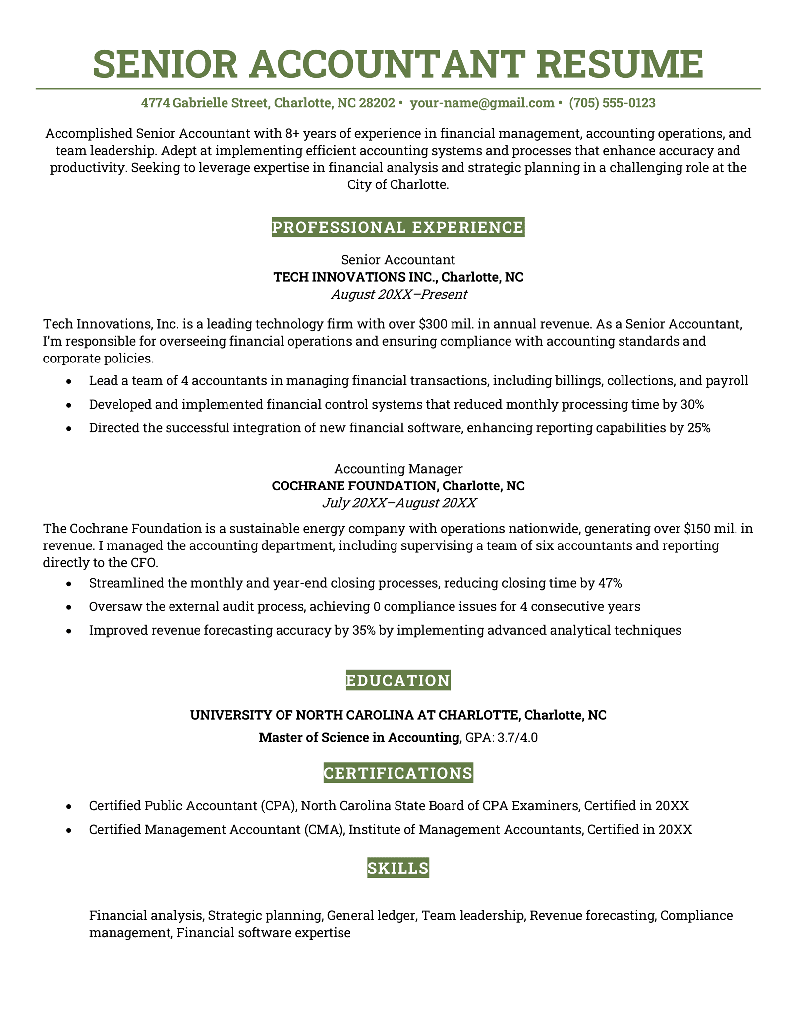 A senior accountant resume with a green color scheme and bold color swatch resume section headers.